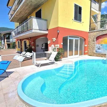 Ca' Degli Ulivi *