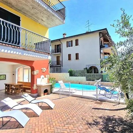 Ca' Degli Ulivi Apartment Caprino Veronese