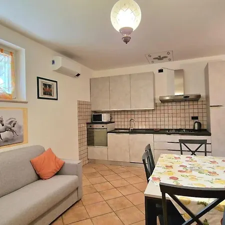 Ca' Degli Ulivi Apartment *